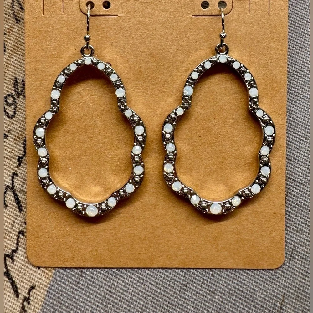 Unbranded these silver